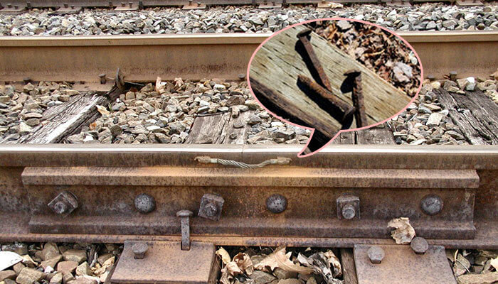 rail spike corrosion